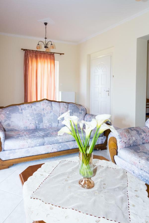 Vithos Apartment Kalamata Ngoại thất bức ảnh