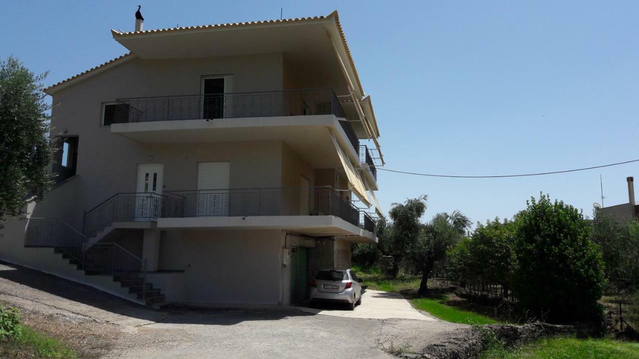 Vithos Apartment Kalamata Ngoại thất bức ảnh